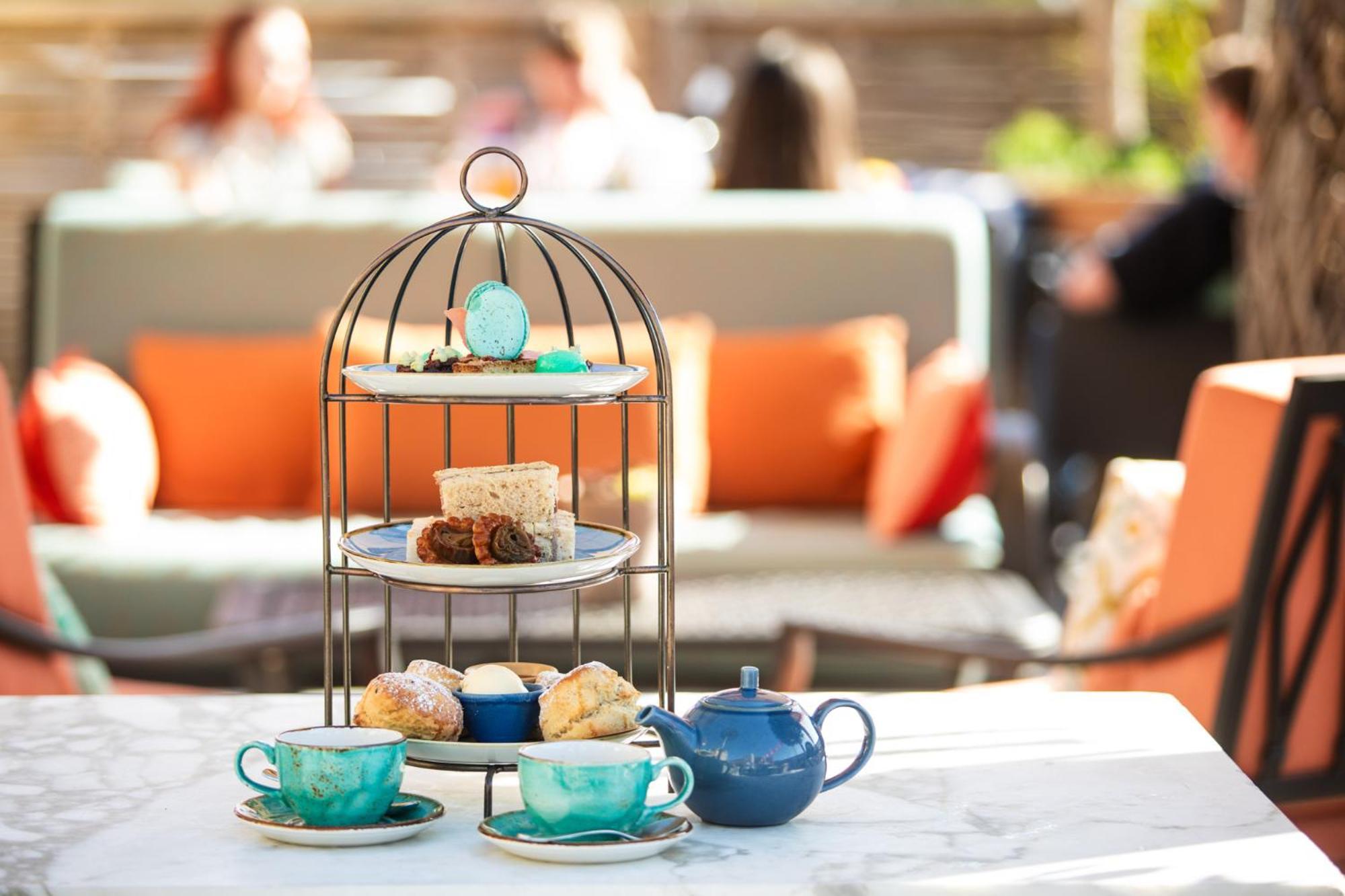 The Bird, Bath Hotel Екстериор снимка